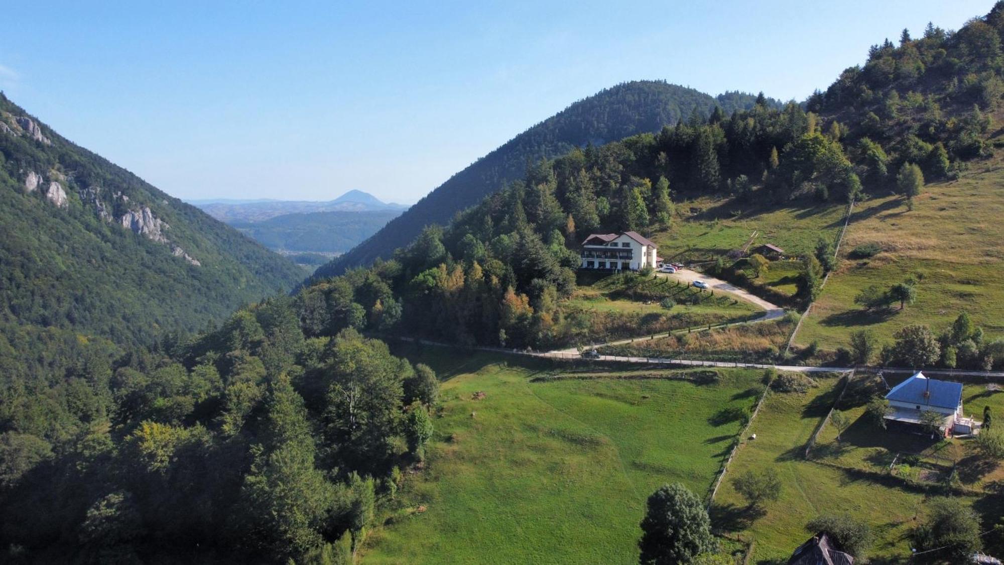 Pensiunea * Măgura